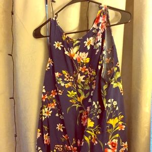 Floral print sleeveless shirt
